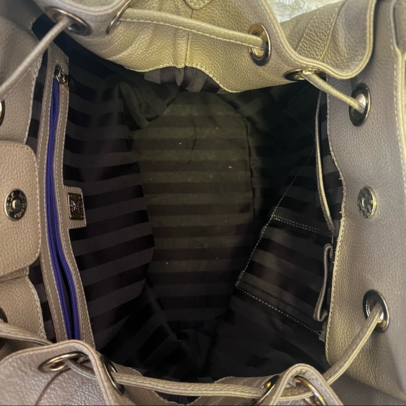 Authentic MCM bag - Picture 6 of 13